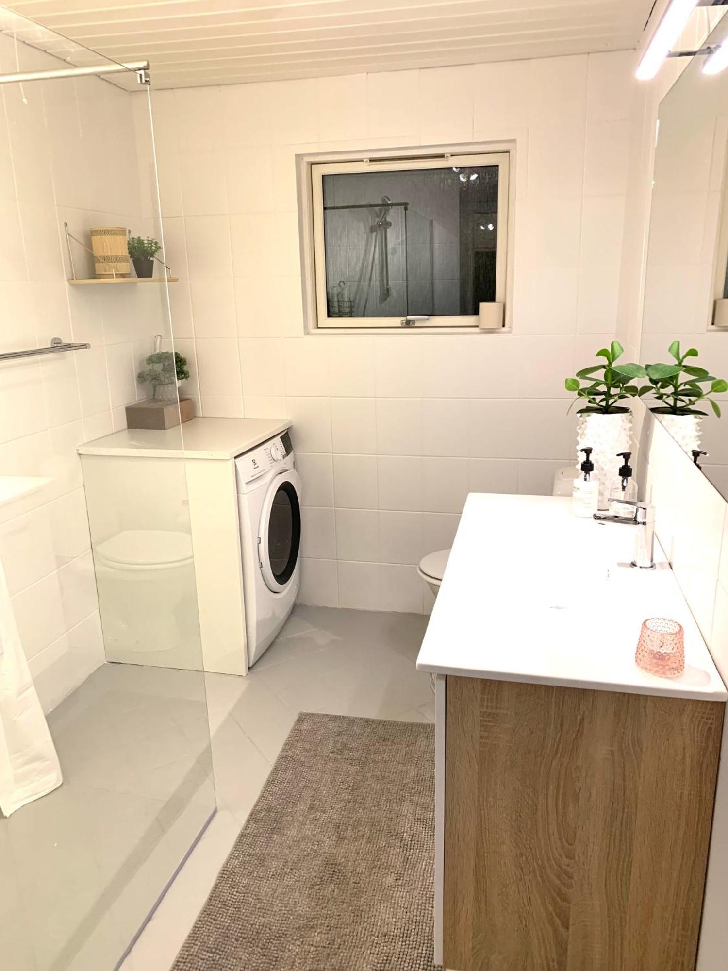 Huset Ved Soen Taet Pa Herning Og Mch Og Boxen 90 M2 Sunds Екстер'єр фото
