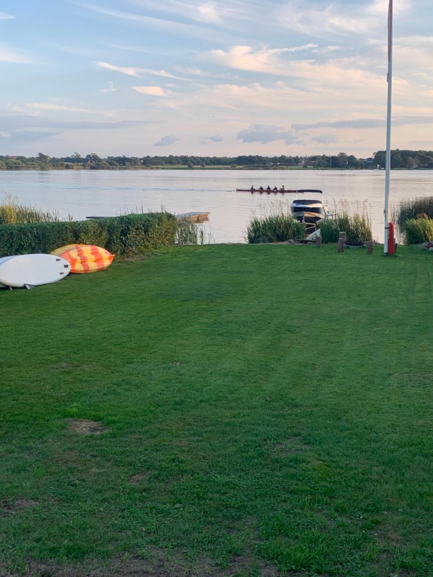 Huset Ved Soen Taet Pa Herning Og Mch Og Boxen 90 M2 Sunds Екстер'єр фото